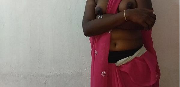 Desi indian tamil telugu kannada malayalam hindi horny cheating wife vanitha wearing blue colour saree showing big boobs and shaved pussy press hard boobs press nip rubbing pussy masturbation 1163 Porn Videos image
